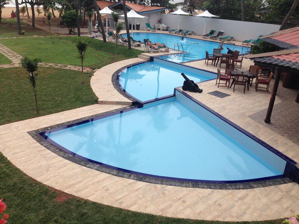 Paradise Beach Hotel Негомбо Екстер'єр фото