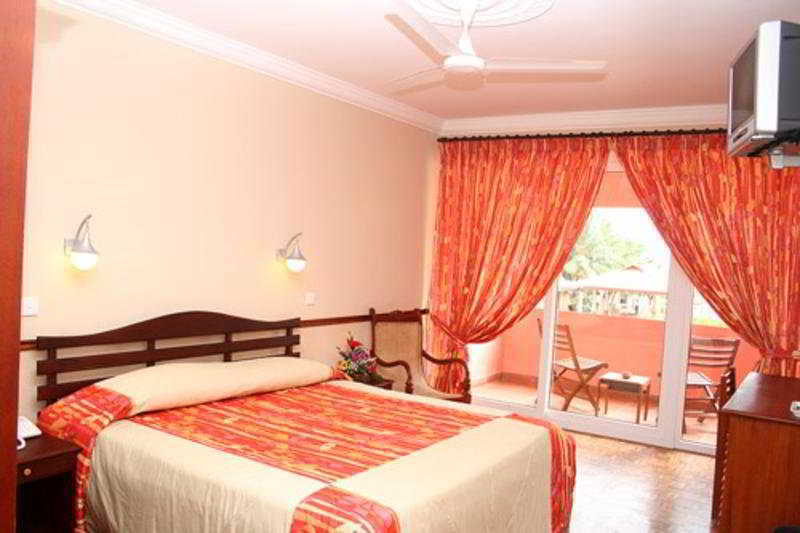 Paradise Beach Hotel Негомбо Екстер'єр фото