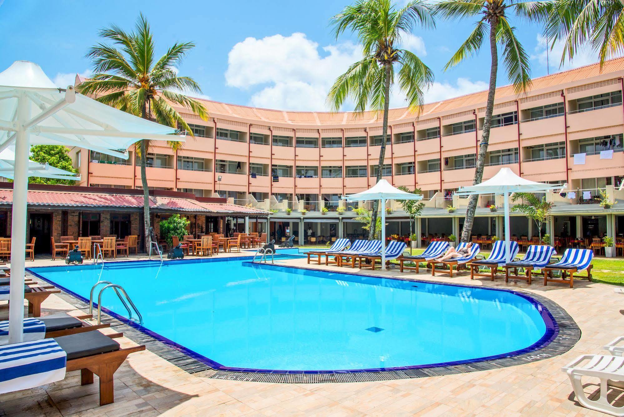 Paradise Beach Hotel Негомбо Екстер'єр фото